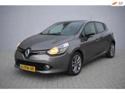 Renault Clio 0.9 TCe ECO Night&Day - Inkl beurt en nieuwe apk