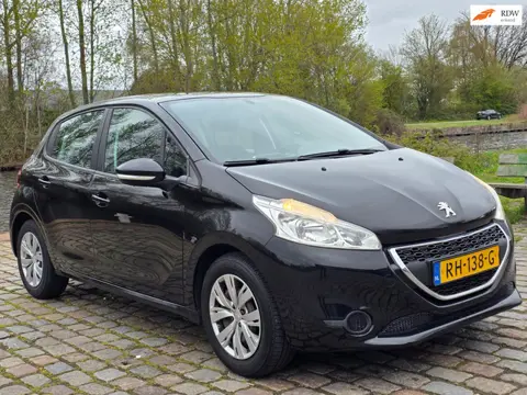 Peugeot 208 1.2 VTi Access 2e eigenaar dealer onderhouden uniek km stoelverwarming airco Bluetooth c