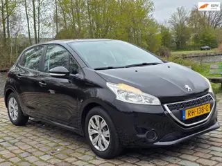 Peugeot 208 1.2 VTi Access 2e eigenaar dealer onderhouden uniek km stoelverwarming airco Bluetooth c