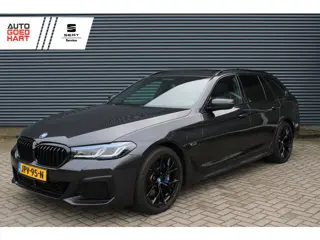 BMW 5 Serie Touring 530e xDrive Business Edition Plus Comfortstoelen Panoramadak Elek-Trekhaak Adap-