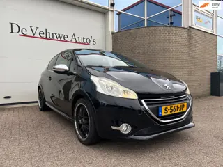 Peugeot 208 1.6 THP XY|Panorama dak|156PK|PDC|Cruise|Navi