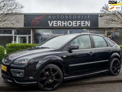 Ford Focus 1.6-16V Futura - AUTOMAAT - AIRCO - CRUISE CONTROL - 5 DEURS - ORG NL - NAP !