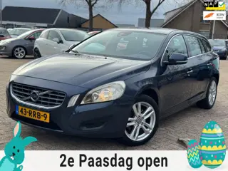 Volvo V60 1.6 T4 Momentum AUTOMAAT NAVI CRUISE APK