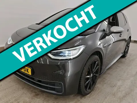 Volkswagen ID.3 58 kWh 204pk First Plus | SOH 92% | Trekhaak | CarPlay | Camera | PDC V + A | Stoelv