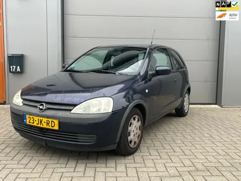 Opel Corsa 1.2-16V Comfort met nieuwe apk (airco defect)