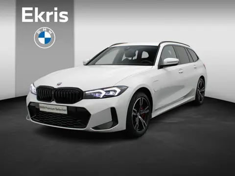 BMW 3 Serie Touring 330e xDrive M Sportpakket Pro | Innovation Pack | Entertainment Pack | Comfort A