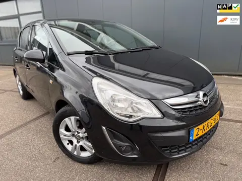 Opel Corsa 1.2-16V Berlin | NAP | APK | CRUISE | AIRCO |