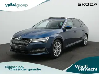 Skoda Superb 1.4 TSI iV 218 pk Style | Panoramadak | Trekhaak | Geheugenstoel | Adaptief onderstel |