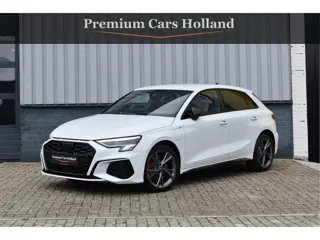 Audi A3 Sportback 45 TFSI e S-Line 245 Pk RS-Stoel Rood Stiksel B&O Camera Massage ACC 18 Inch RS3