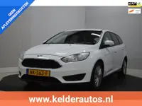 Ford Focus Wagon 1.0 Airco |MOTOR DEFECT!!! Navi | PDC | Trekhaak MOTOR DEFECT!