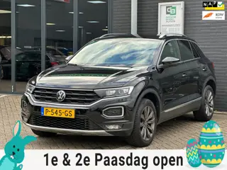 Volkswagen T-Roc 1.5 TSI Sport/VIRTUAL COCPIT/CAMERA/NAVI/CARPLAY/STOELVERWARMING!!