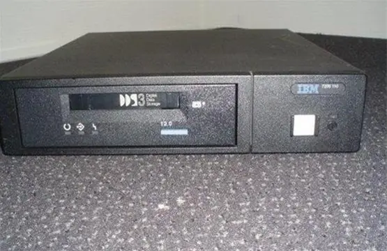 Storage IBM 7206-110