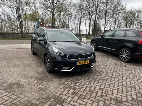 Kia Niro 1.6 GDi Hybrid DynamicLine TREKHAAK CAMERA HALF LEER