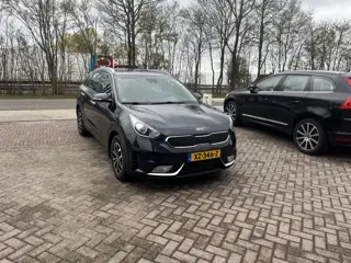 Kia Niro 1.6 GDi Hybrid DynamicLine TREKHAAK CAMERA HALF LEER