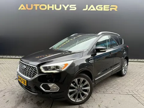 Ford Kuga 1.5 EcoBoost Vignale Pano Trekhaak Camera Elektrische stoelen