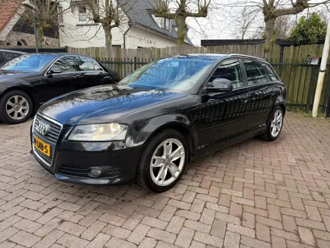 Audi A3 Sportback 1.4 TFSI Ambiente Airco Cruise Trekhaak Stoelverw. APK 11-2026