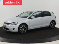 Volkswagen e-Golf e-Golf | Leder | Stoelverwarming | Warmtepomp | Camera | Adaptive cruise | Carplay