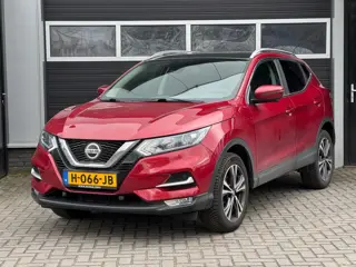 Nissan Qashqai 1.3 DIG-T N-Connecta LEES ADVERTENTIE