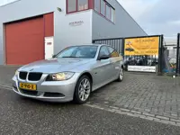 BMW 3-serie 320i Graphite LEES TEKST!! VOL IN DE OPTIE!!