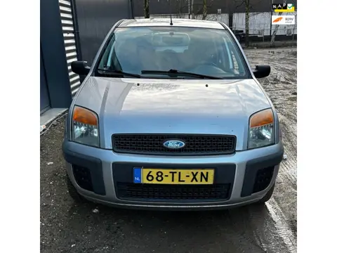 Ford Fusion Ford Fusion 1.4-16V Champion | achteruit camera | Airco