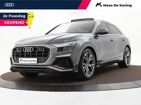 Audi Q8 55 TFSIe 381pk Tiptronic Quattro S Line · Panoramadak · Luchtvering · Head-Up · Trekhaak · S