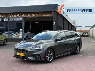 Ford FOCUS Wagon 1.5 EcoB. ST Line Dealer Onderhouden