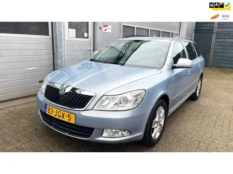 Skoda Octavia Combi 1.4 TSI-Airco-Cruise-Trekhaak-New APK