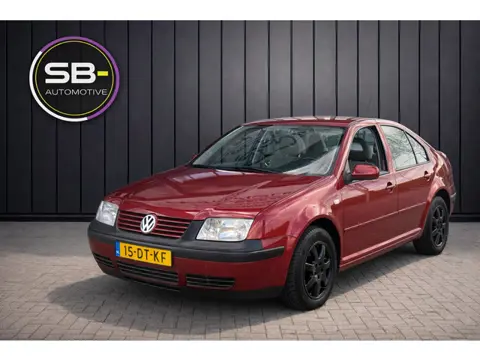 Volkswagen Bora 1.6 Trendline Nieuwe Apk.