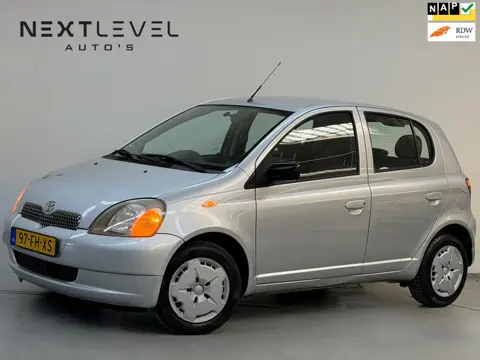 Toyota Yaris 1.3-16V VVT-i Sol AUTOMAAT 1 Jaar APK Lage KM