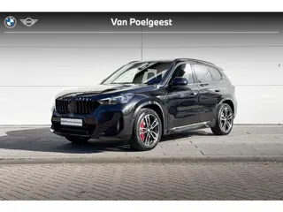 BMW X1 xDrive25e M Sportpakket Pro | Head-up display | Panoramadak | Trekhaak | Innovation Pack | Hu