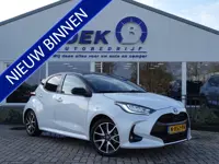 Toyota Yaris 1.5 Hybrid Executive PANO | TWO-TONE | H-LEER | HUD | ECC | NAVI
