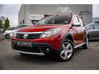 Dacia Sandero 1.6 Stepway ✅Lage km stand | Leer | Trekhaak | Airco