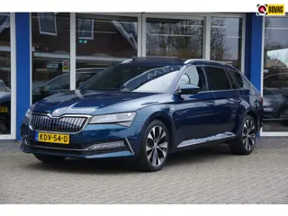 Skoda Superb Combi 1.4 TSI iV Laurin & Klement Panoramadak Trekhaak Stoelkoeling/verwarming