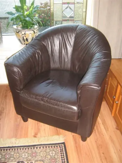 Donkerbruin leren stoel
