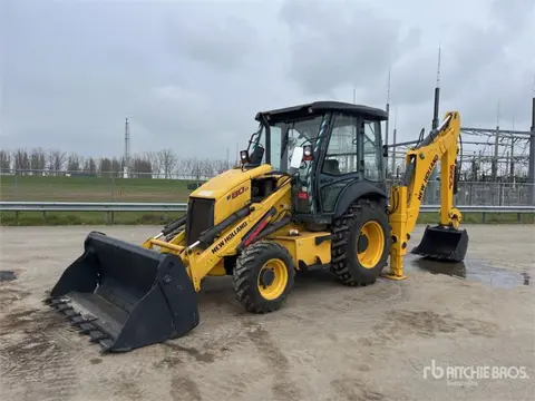 New Holland B80B-SS (bj 2017)