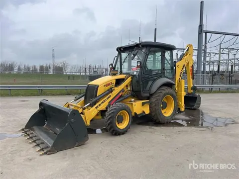 New Holland B80B-SS (bj 2017)