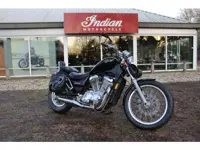 Suzuki VS 700  Intruder