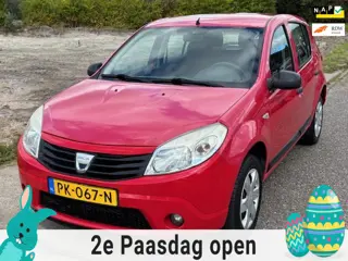 Dacia Sandero 1.2 5-Drs Audio/CD Getint glas Colorpakket ABS 2 x airbag Dealeronderhoud Nieuwe Apk!