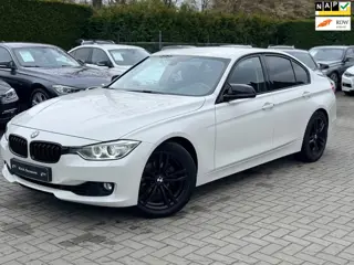 BMW 3-serie 320i High Executive Sport|Nieuwe Ketting|Navigatie|Climate control|Cruise control|Trekha
