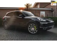 Porsche Cayenne 3.0 S E-Hybrid 416 PK Luchtvering Leder Camera Bose LED 21''