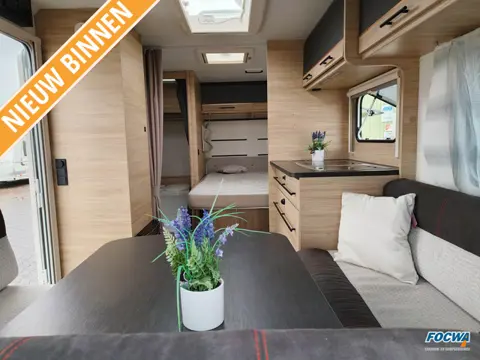 Sterckeman Starlett 470 CP Mover Lengtebed Zit Douch