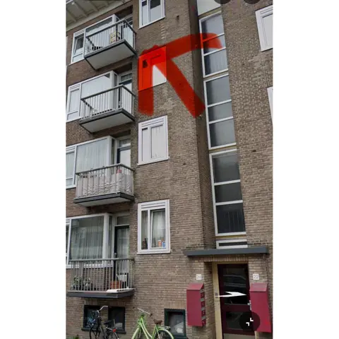 Woning aan de Lauernessestraat te Amsterdam