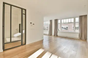 Woning aan de Volkerakstraat te Amsterdam