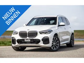 BMW X5 xDrive45e High Executive M PAKKET / BRUIN LEER / DIAMAND POOK / STOEL VERWARMING / CAMERA