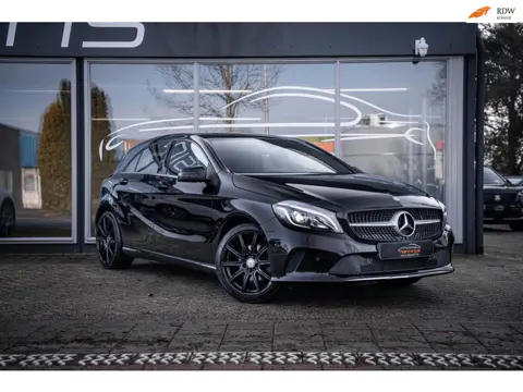 Mercedes-Benz A-klasse 160 Prestige|Trekh|Apple Carplay|Camera|Dynamic Select|LED|Cruise|PDC|Stoelve