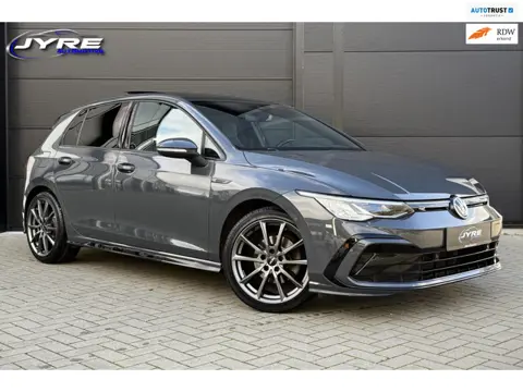 Volkswagen Golf 1.5 eTSI R-Line, Pano, Trekhaak