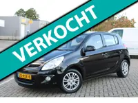 Hyundai I20 1.4i DynamicVersion l 5 D l Airco l APK 10-2021