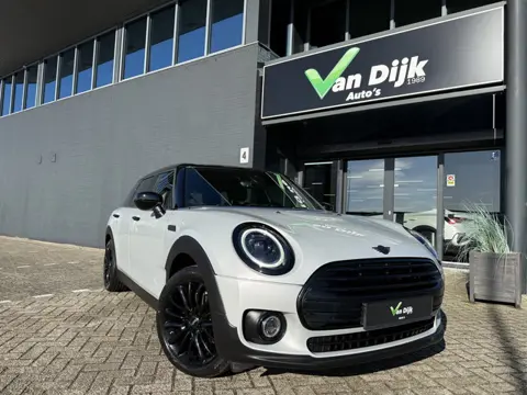 MINI Clubman 1.5 Cooper Navi Camera Leer (bj 2022)