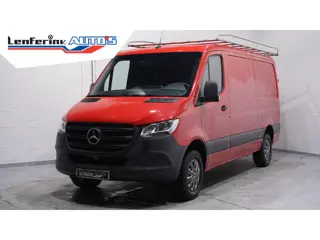 Mercedes-Benz Sprinter 314 CDI 143 pk L2H1 Navi, Trekhaak 2800 kg Camera, Imperiaal met trap, PDC V+
