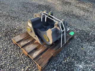 Strickland of (2) Strickland Digging Excavator Bucket - Fits